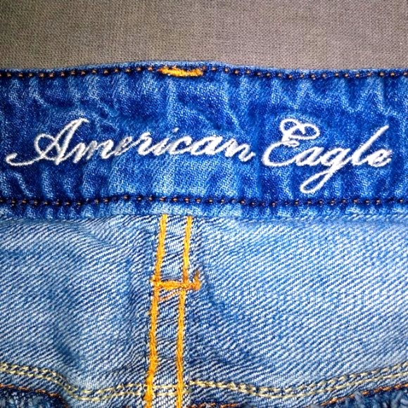 American Eagle Denim Distressed Dark Wash Bermuda Shorts Size 00 - Picture 3 of 3